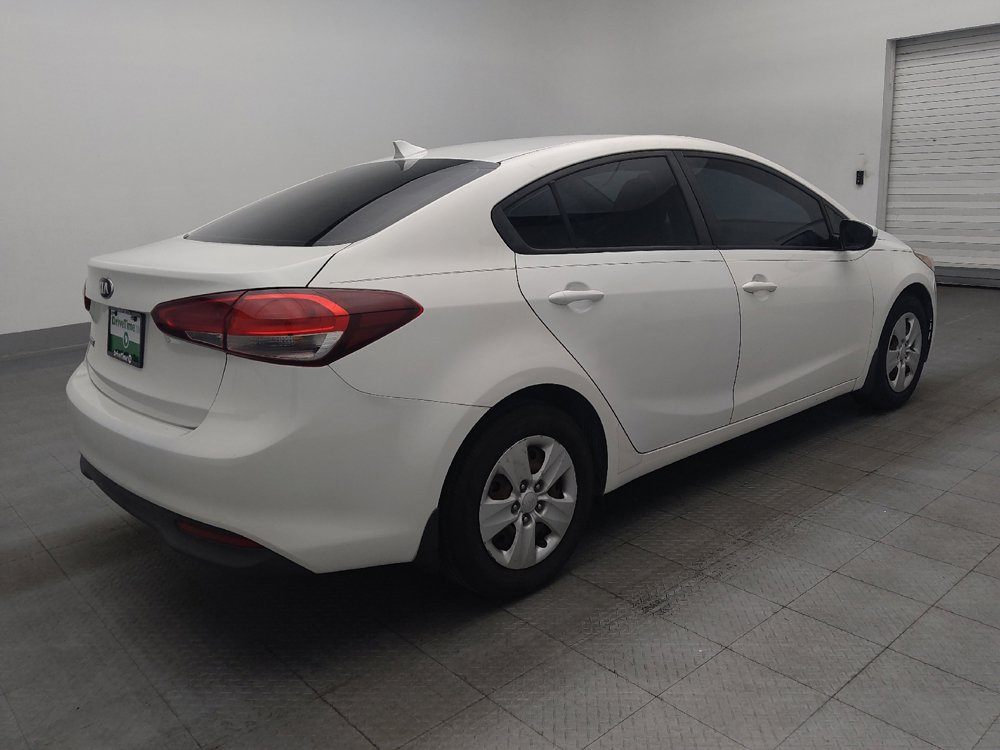 Used 2017 Kia Forte LX FWD image 10