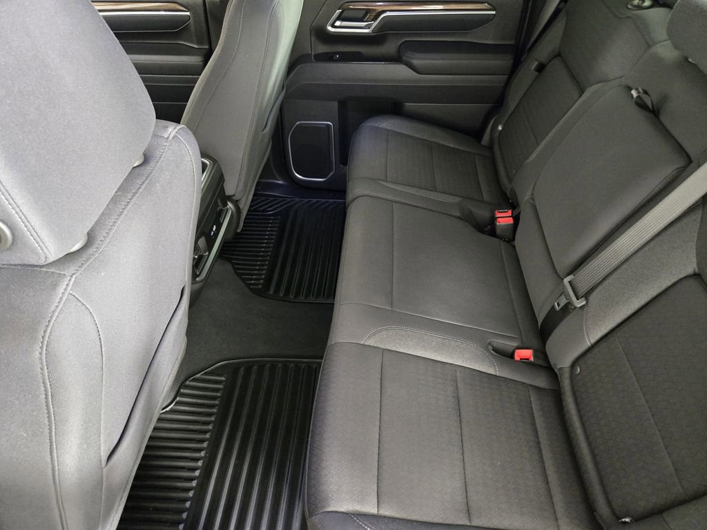 Used 2025 Chevrolet Silverado 2500 LT AWD/4WD image 33