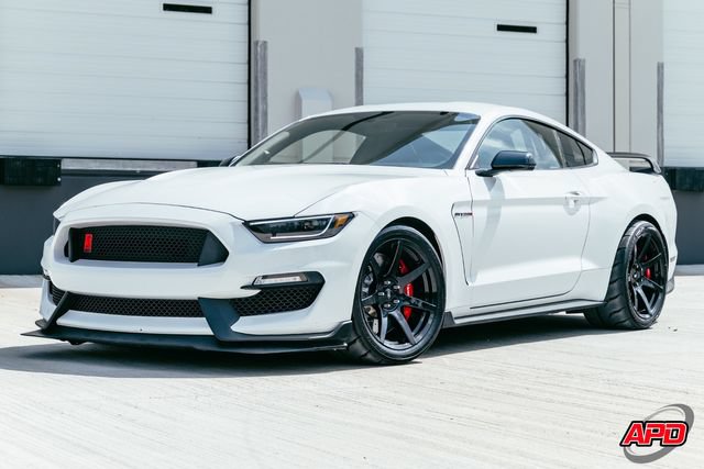 Used 2017 Ford Mustang Shelby GT350R w/ GT350R Equipment Group 920A RWD image 36