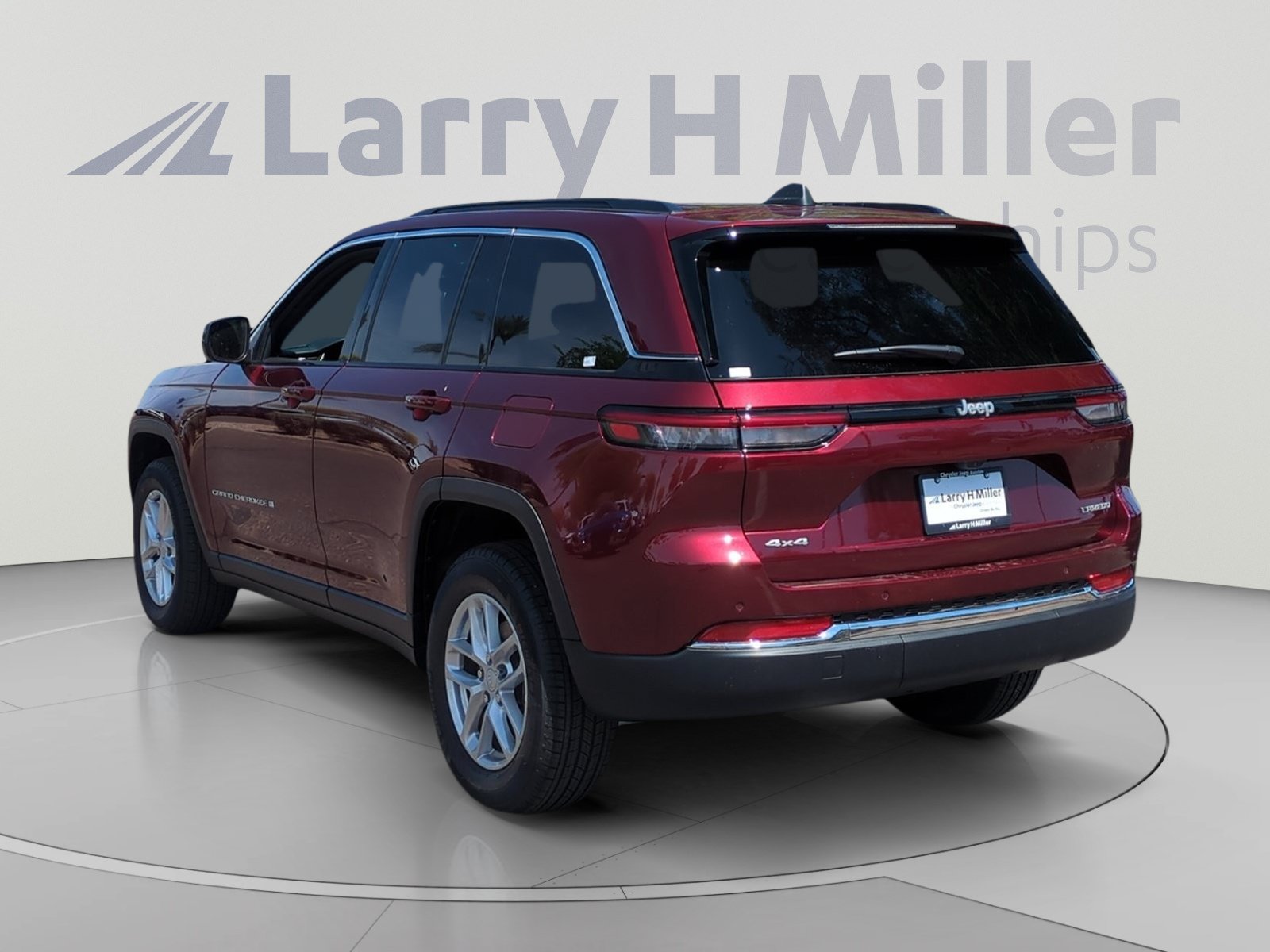 New 2026 Jeep Grand Cherokee Laredo X AWD/4WD image 3