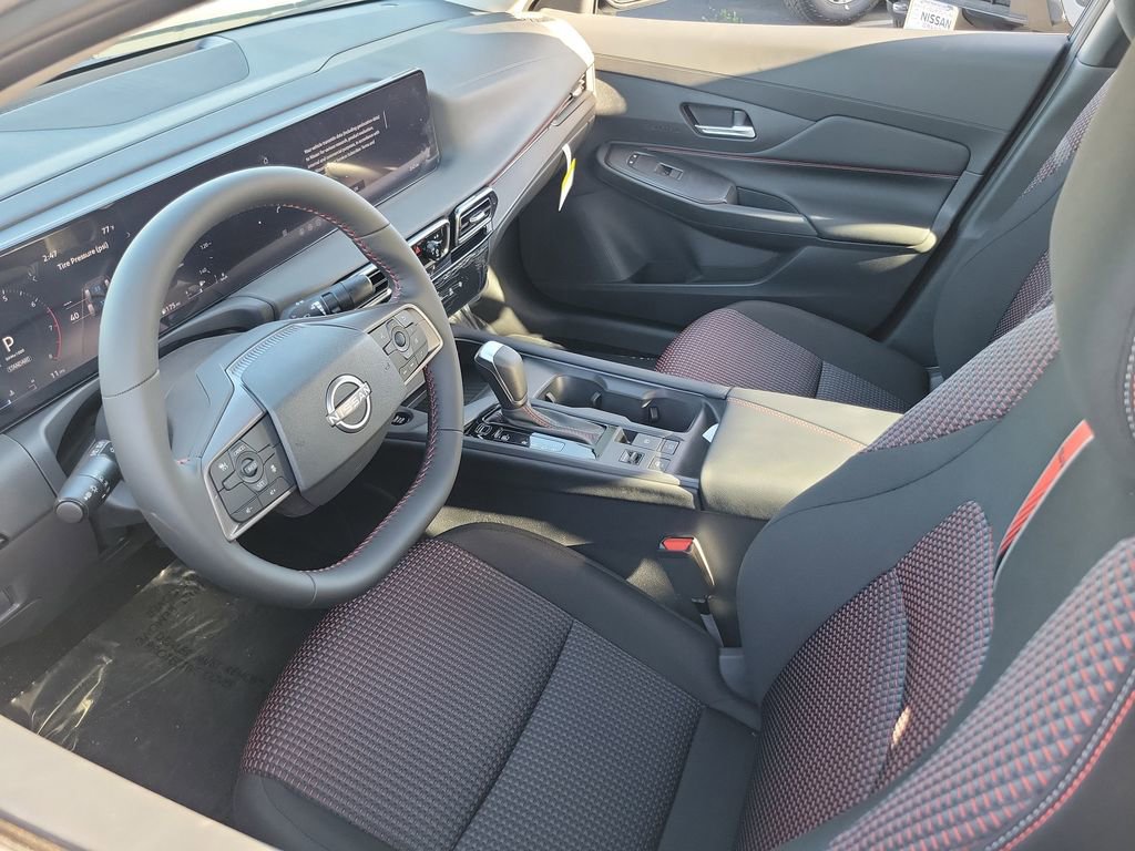 New 2026 Nissan Sentra SR w/ Floor Mat Package image 3