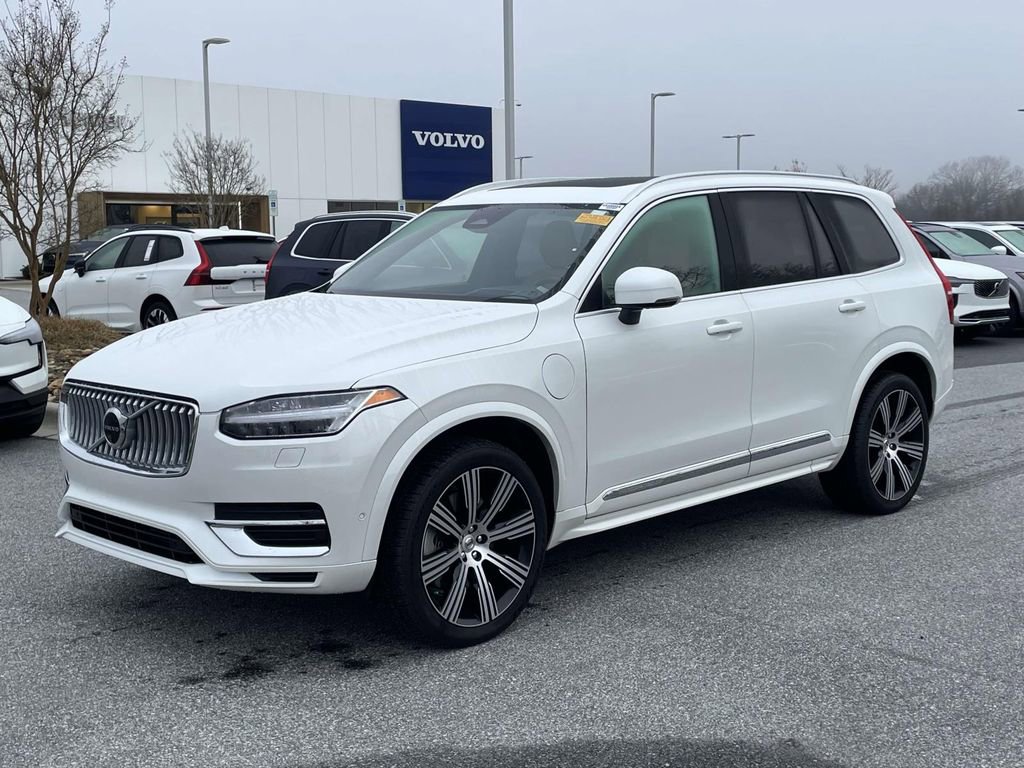 Used 2024 Volvo XC90 T8 Ultimate w/ Protection Package Premier image 23