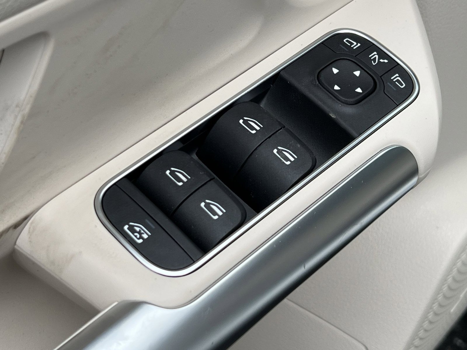 New 2026 Mercedes-Benz GLA 250 4MATIC image 13