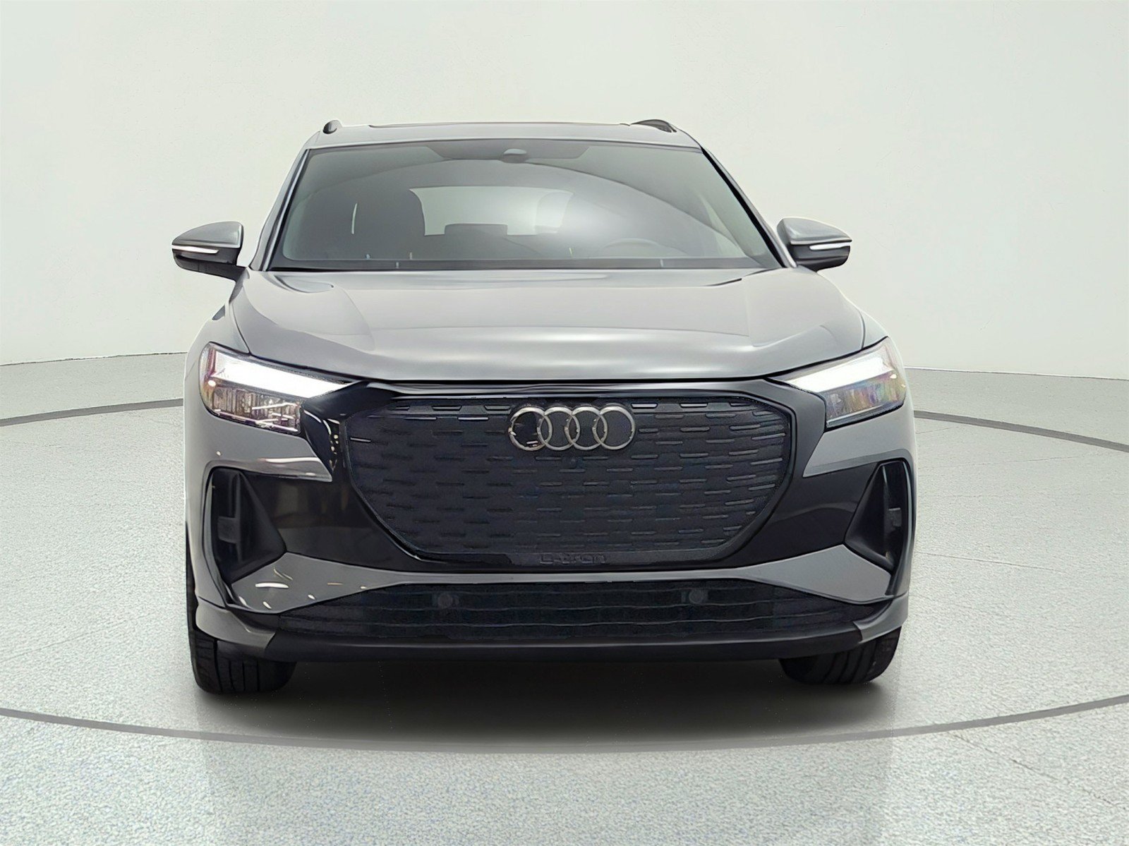 Used 2024 Audi Q4 e-tron Premium Plus w/ Premium Plus AWD/4WD image 2