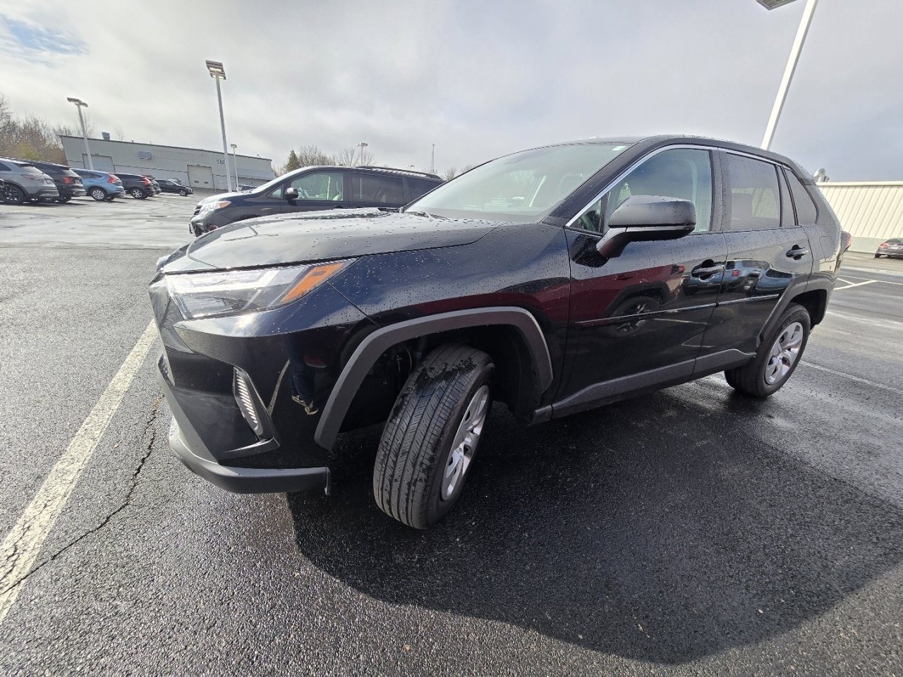 Used 2023 Toyota RAV4 LE image 4