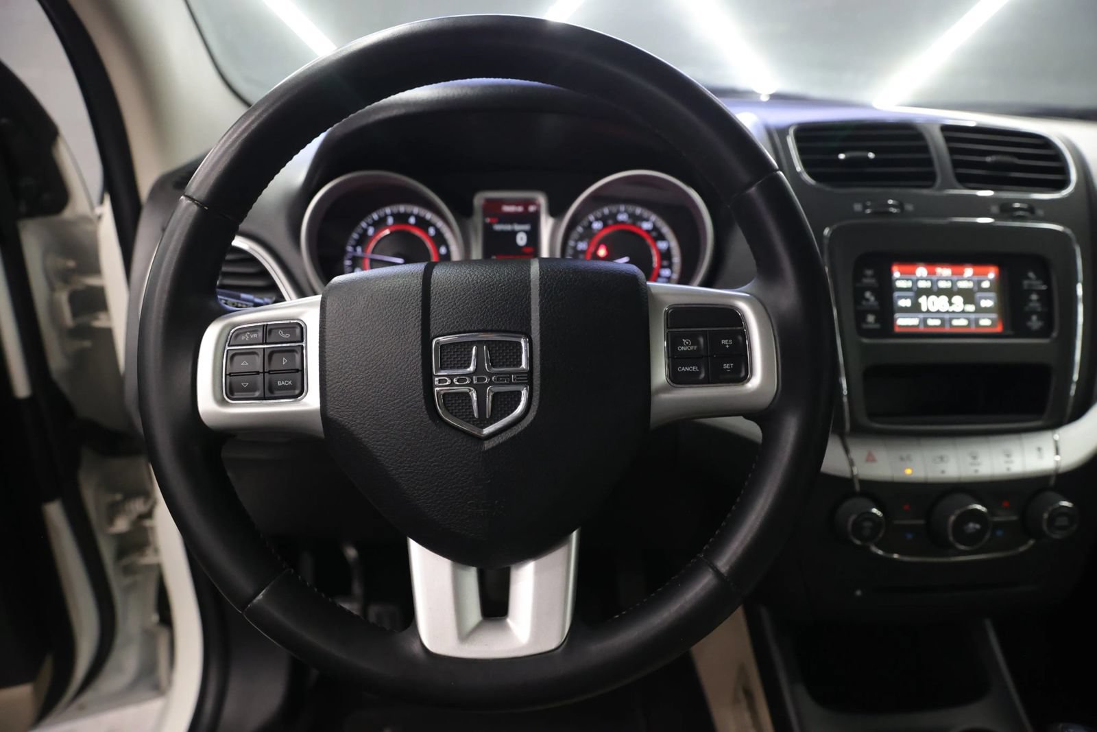 Used 2015 Dodge Journey American Value Package w/ Flexible Seating Group FWD image 32
