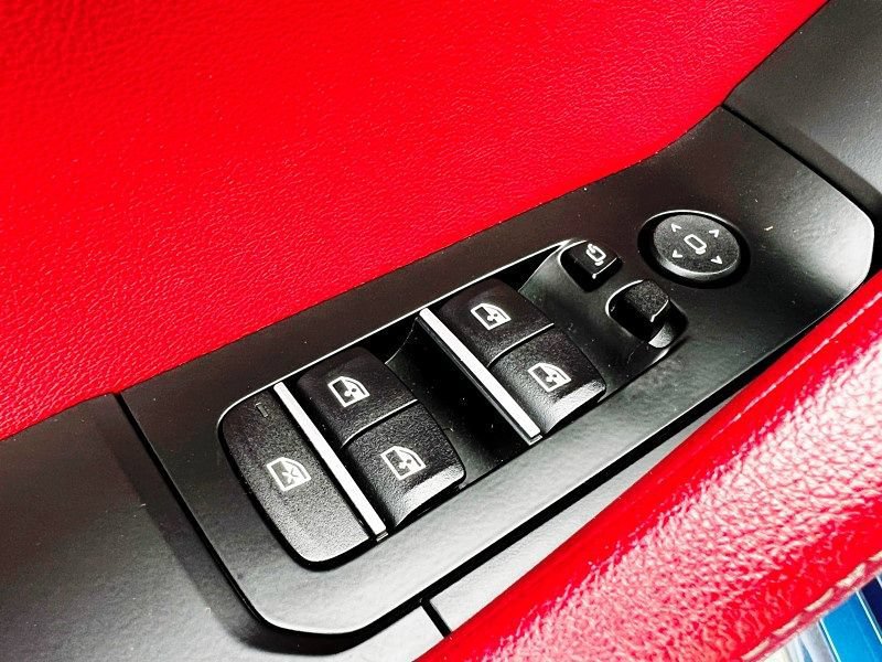 Used 2022 BMW X6 xDrive40i w/ M Sport Package AWD/4WD image 36
