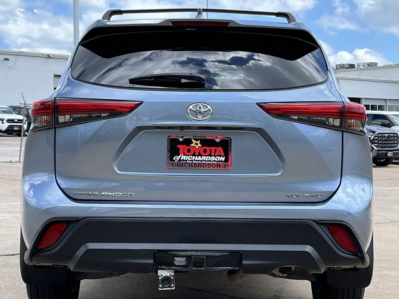 Used 2022 Toyota Highlander XLE image 5