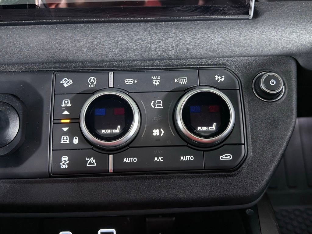 Used 2023 Land Rover Defender 110 X image 35