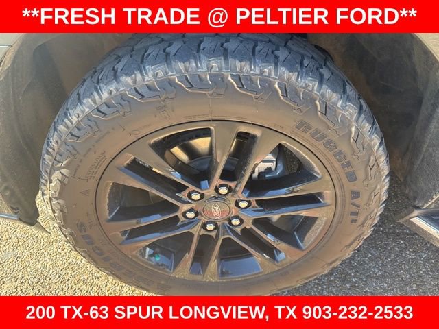 Used 2022 Ford Expedition XLT image 6