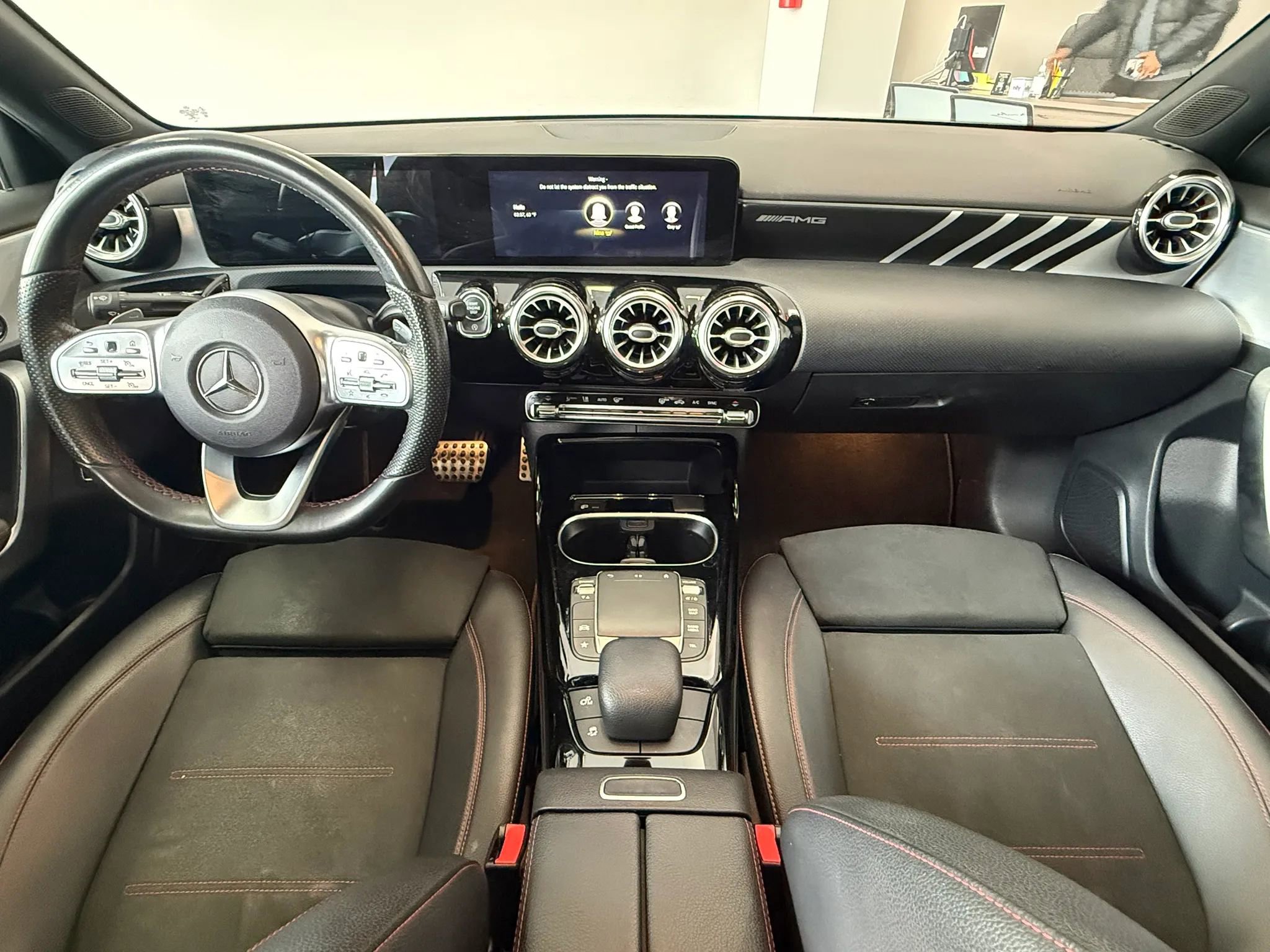 Used 2021 Mercedes-Benz A 35 AMG 4MATIC image 23