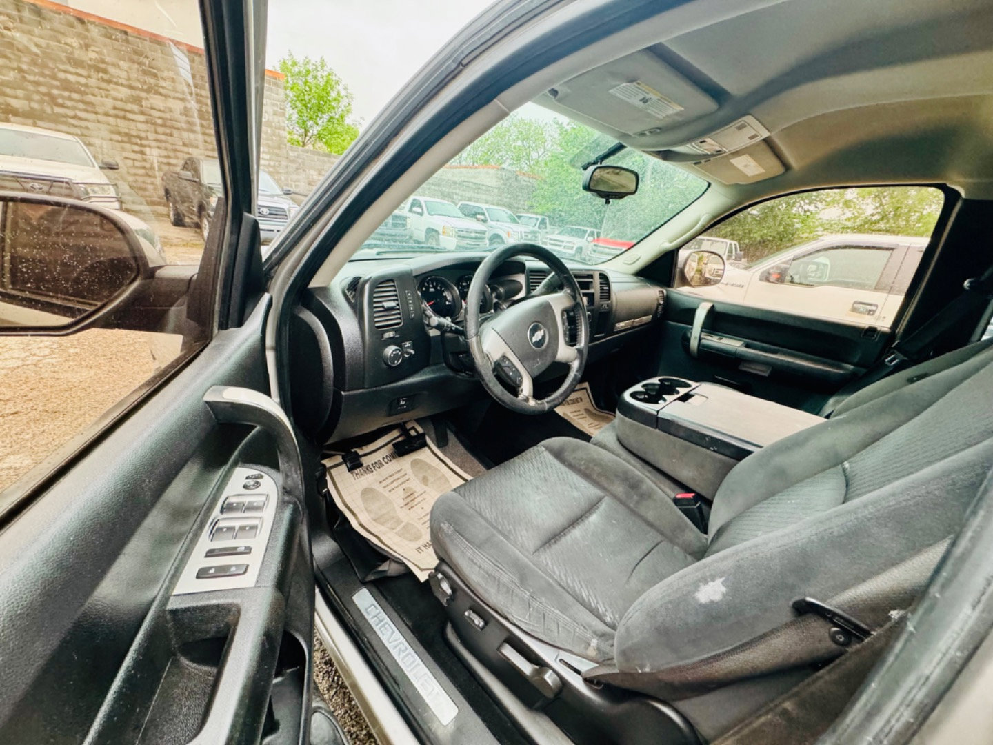 Used 2009 Chevrolet Silverado 1500 LT w/ Texas Edition image 11