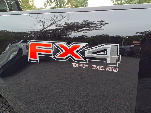 New 2027 Ford F250 XL w/ STX Appearance Package AWD/4WD image 8