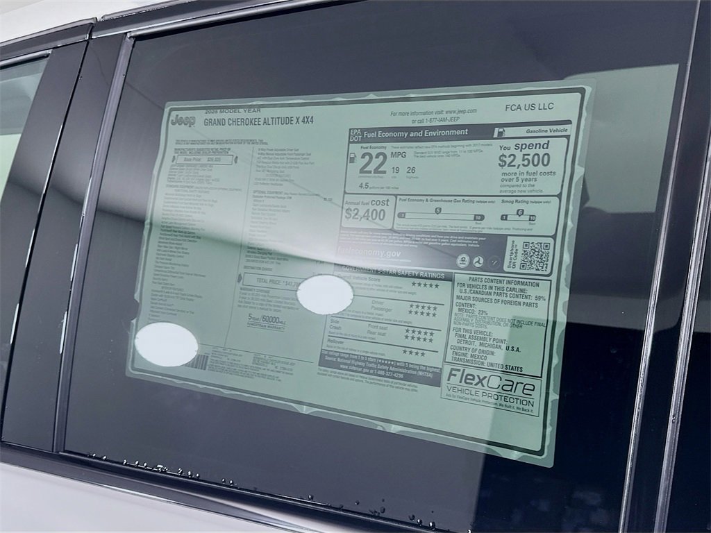 New 2025 Jeep Grand Cherokee Altitude image 21
