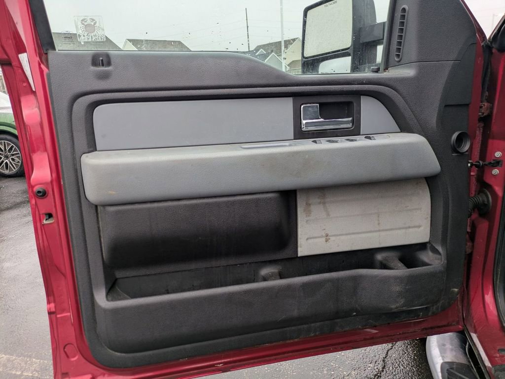 Used 2012 Ford F150 XLT w/ XTR Pkg image 21