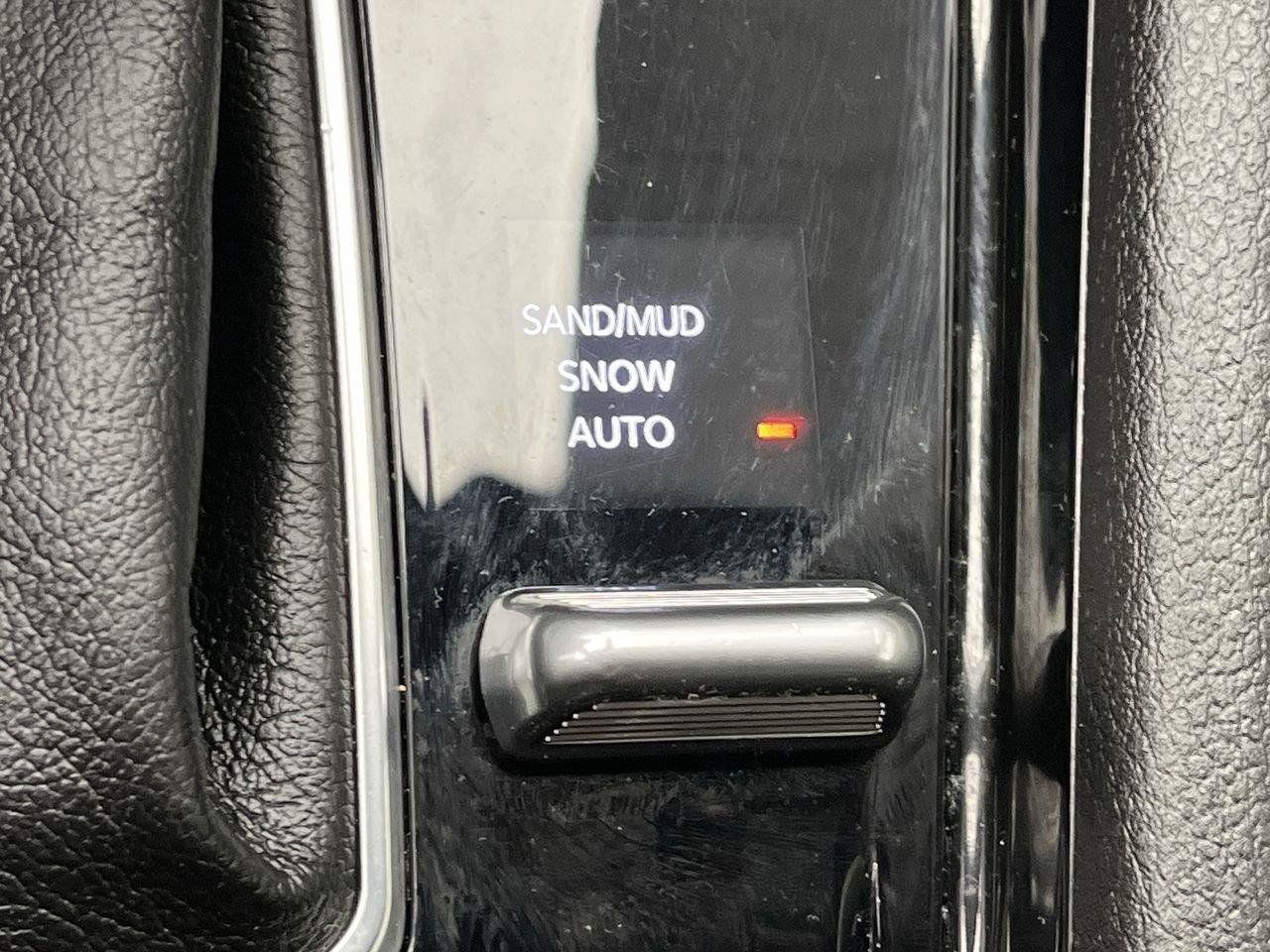 Used 2023 Jeep Compass Limited AWD/4WD image 15