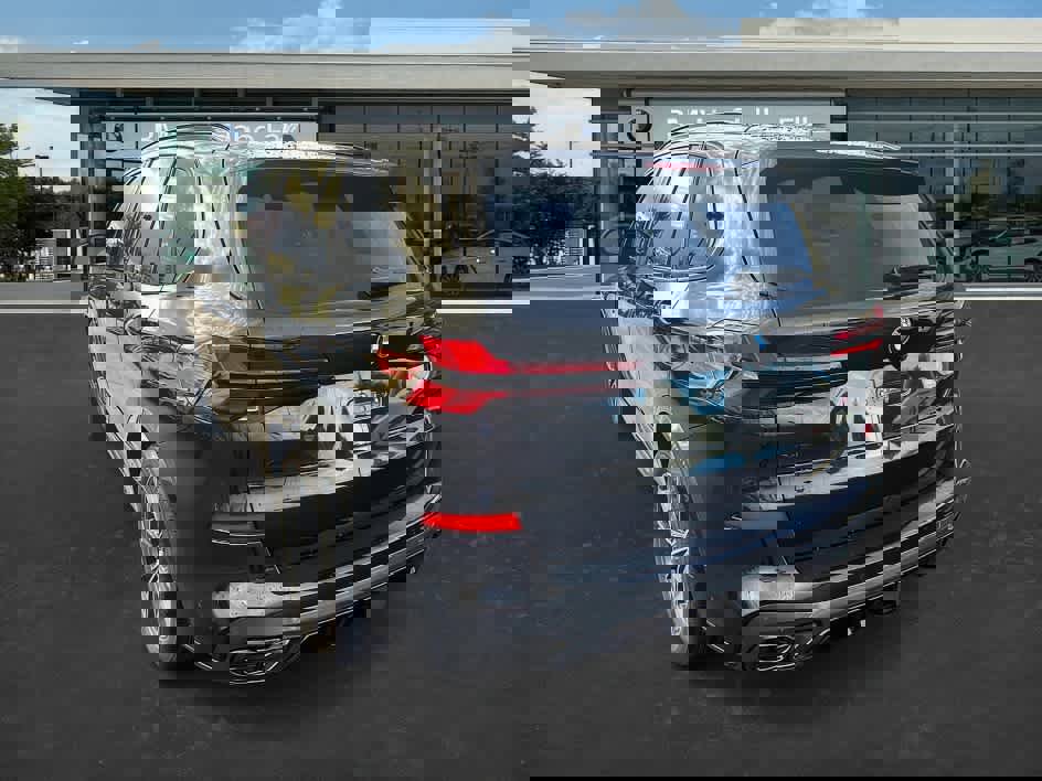 Used 2026 BMW X5 M60i image 7