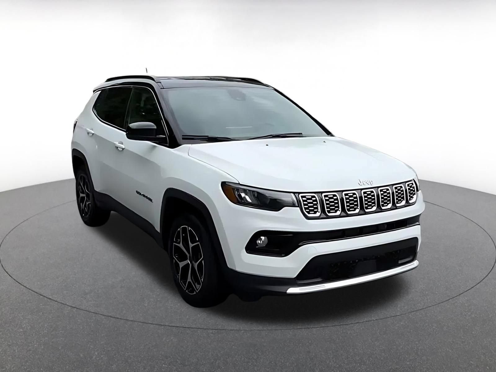 Used 2025 Jeep Compass Limited AWD/4WD image 3