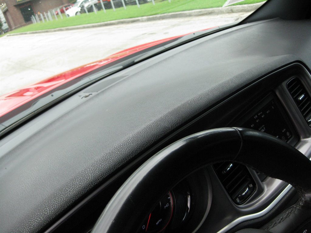 Used 2019 Dodge Charger SXT image 21