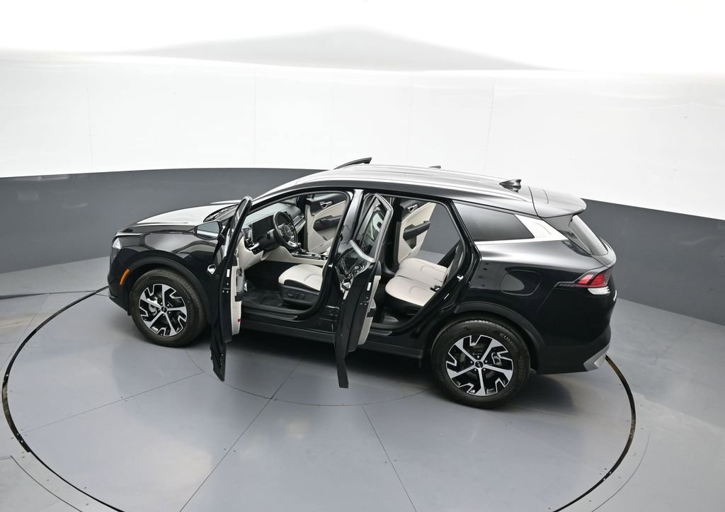 Certified 2023 Kia Sportage EX AWD/4WD image 43