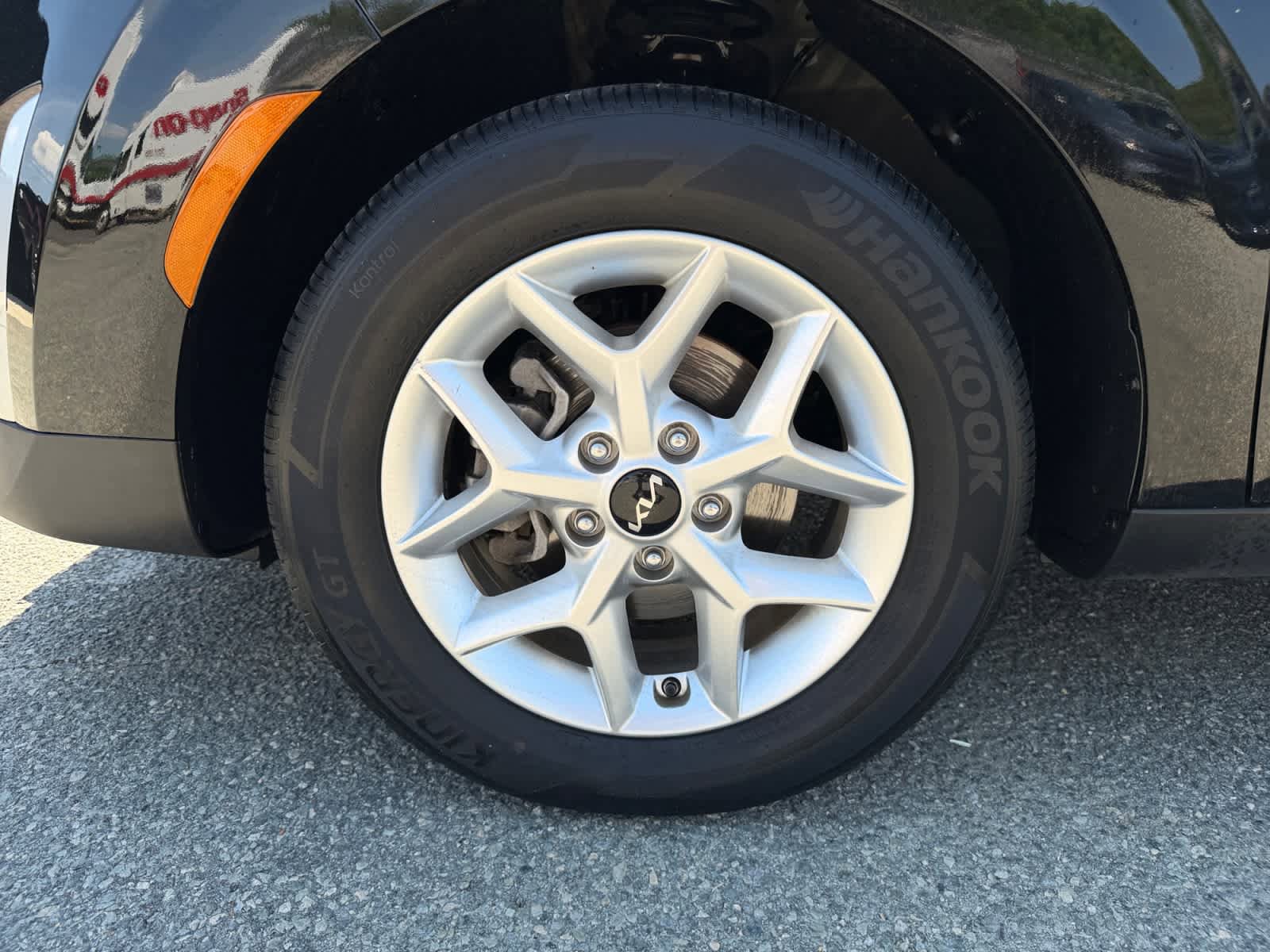 Certified 2023 Kia Soul LX w/ LX Technology Package FWD image 10