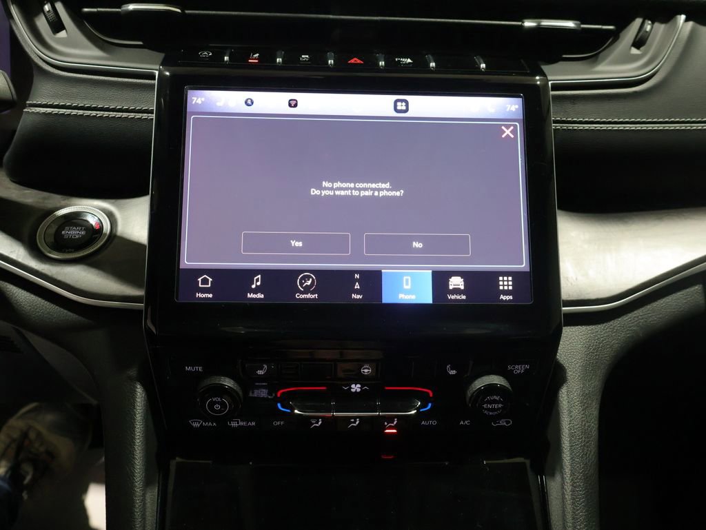 Used 2023 Jeep Grand Cherokee L Limited image 27