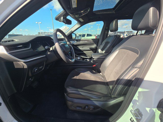 Certified 2023 Jeep Grand Cherokee L Altitude AWD/4WD image 25