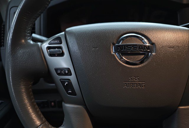 Used 2019 Nissan NV 3500 SL RWD image 19