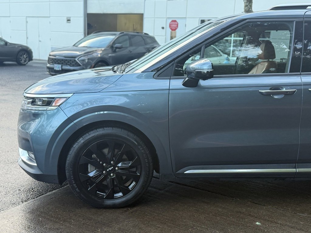 Used 2022 Kia Carnival SX Prestige image 9