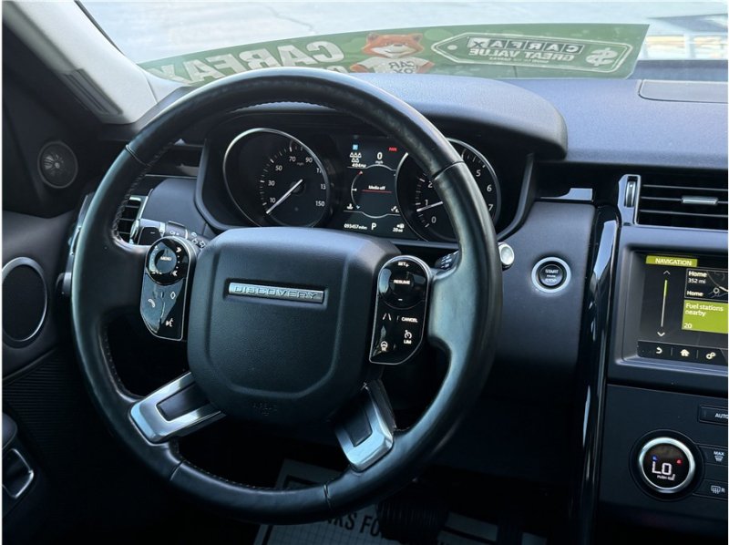 Used 2019 Land Rover Discovery SE AWD/4WD image 38