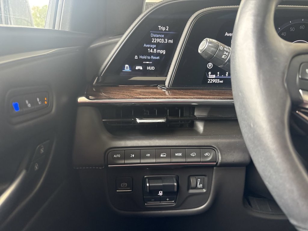 Certified 2023 Cadillac Escalade Premium Luxury Platinum AWD/4WD image 18