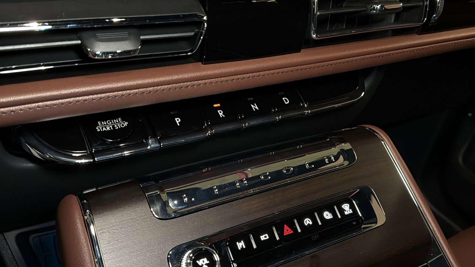New 2026 Lincoln Aviator Reserve AWD/4WD image 24
