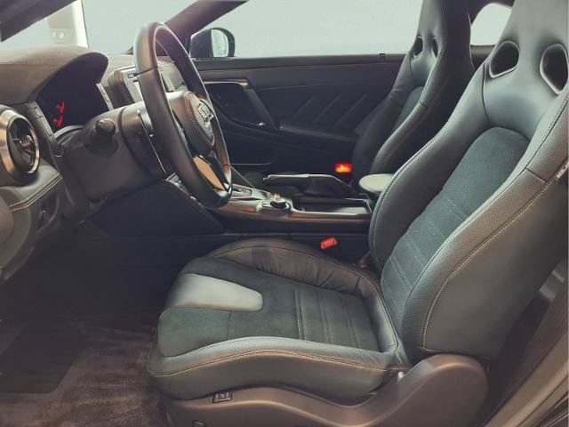 Certified 2024 Nissan GT-R w/ Floor Mat Package AWD/4WD image 12