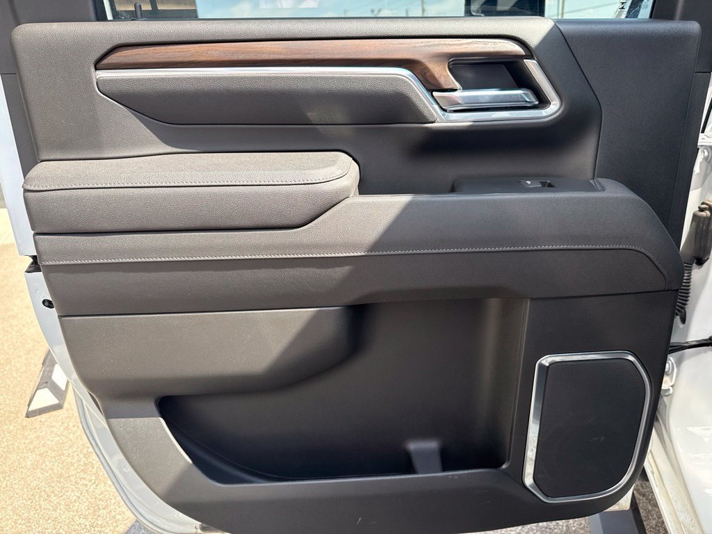 Certified 2025 GMC Sierra 2500 SLT AWD/4WD image 17