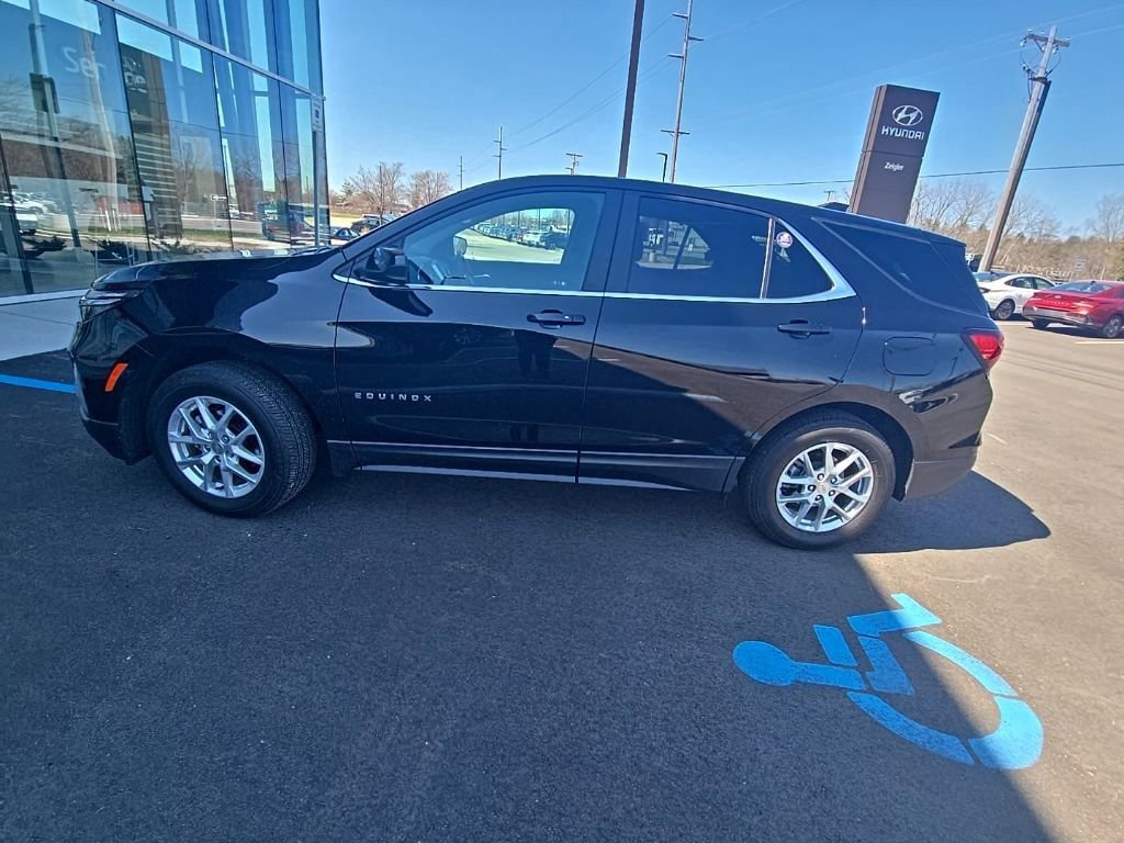 Used 2024 Chevrolet Equinox LT image 4