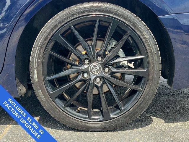 Used 2021 Toyota Camry XSE FWD image 9