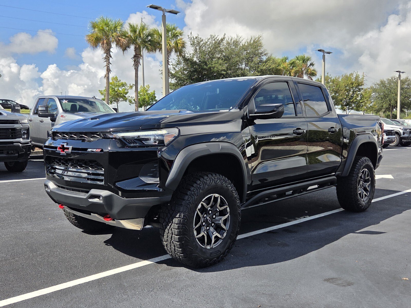 New 2026 Chevrolet Colorado ZR2 w/ Technology Package AWD/4WD image 2
