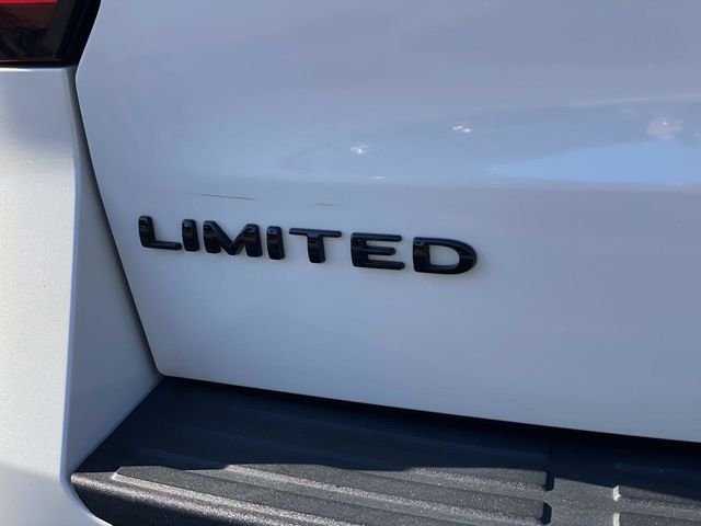 Used 2024 Ford Expedition Limited image 6