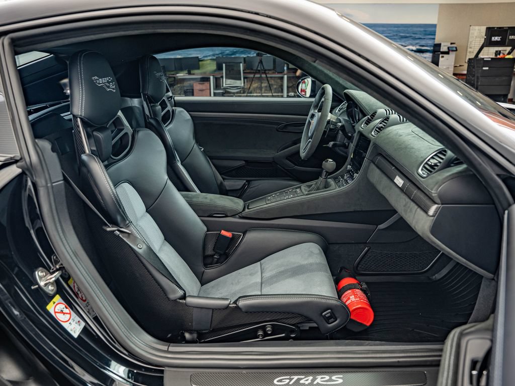 Certified 2024 Porsche 718 Cayman GT4 RS RWD image 58
