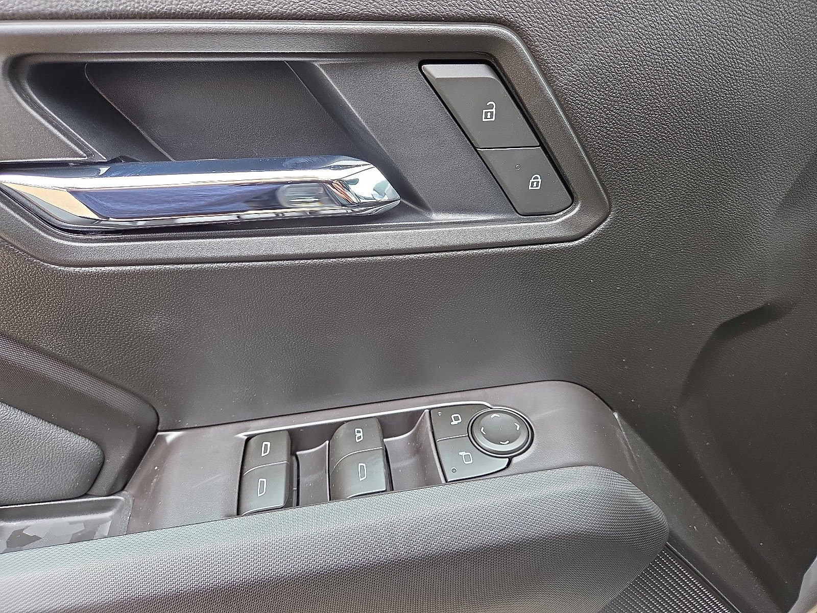 New 2026 GMC Canyon Elevation w/ Convenience Package image 9