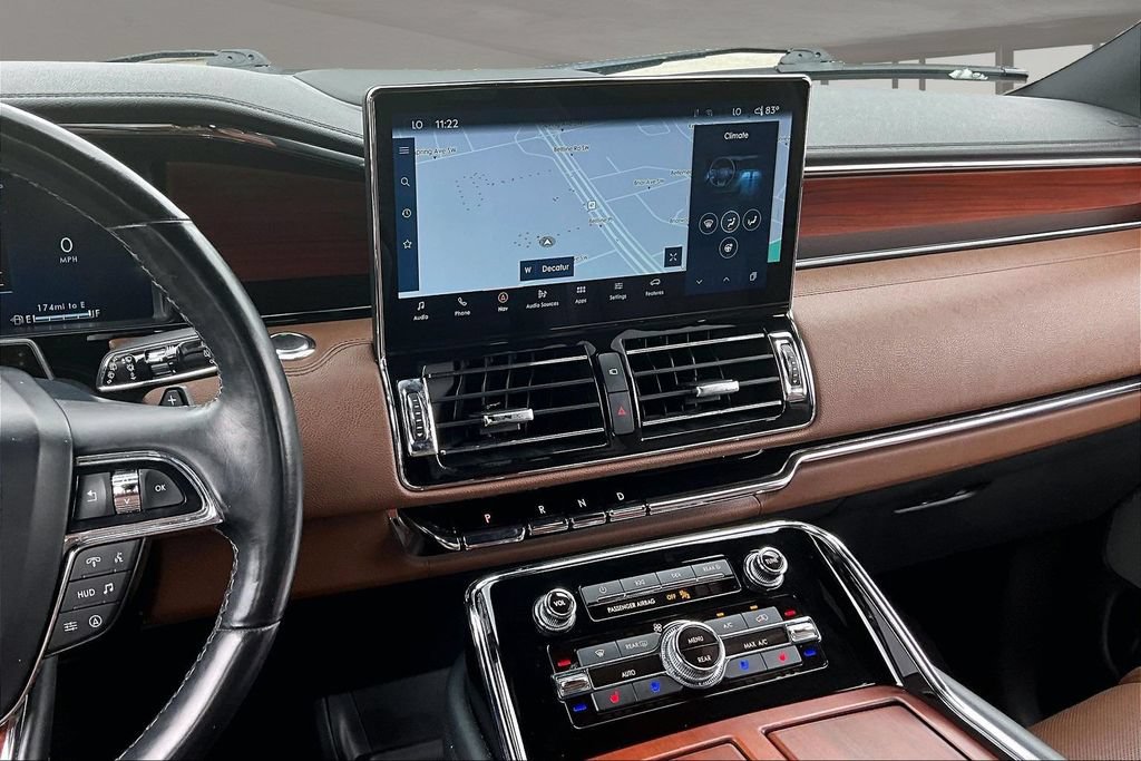 Used 2022 Lincoln Navigator Reserve AWD/4WD image 9