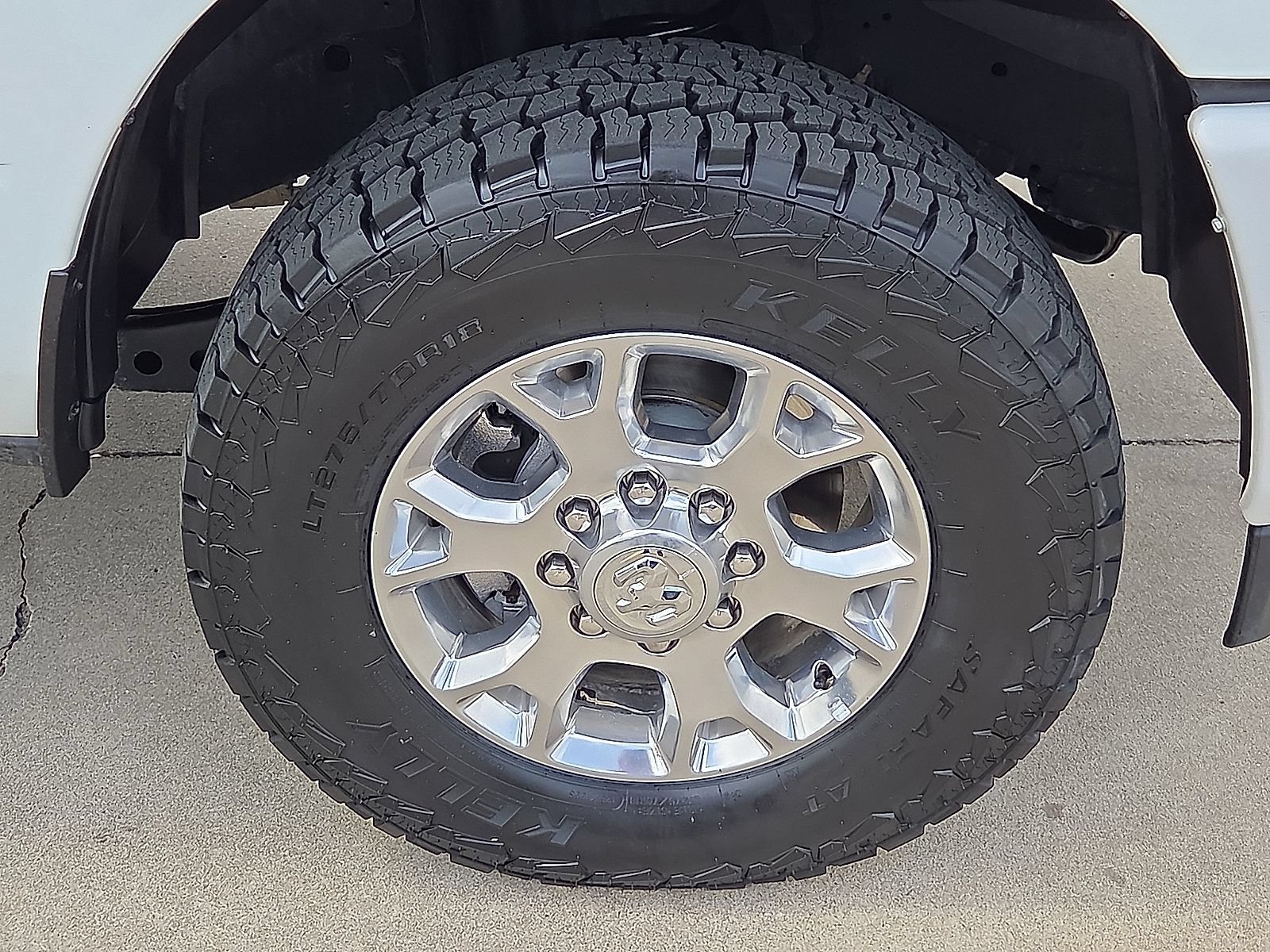 Used 2024 RAM 2500 Laramie AWD/4WD image 7