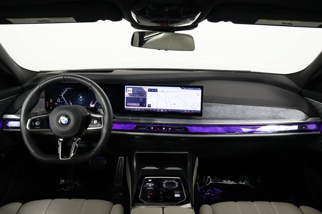 Certified 2025 BMW 760i xDrive w/ Executive Package AWD/4WD image 8
