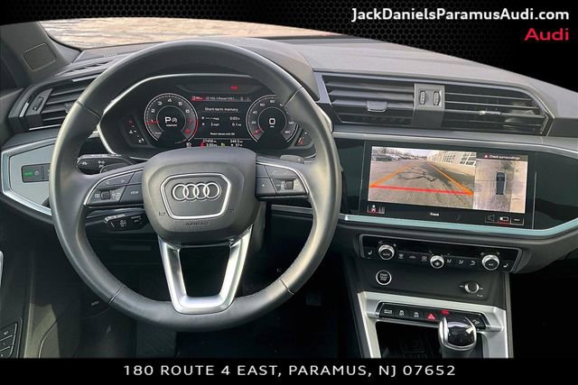 Used 2023 Audi Q3 2.0T Premium Plus w/ Premium Plus Package image 5