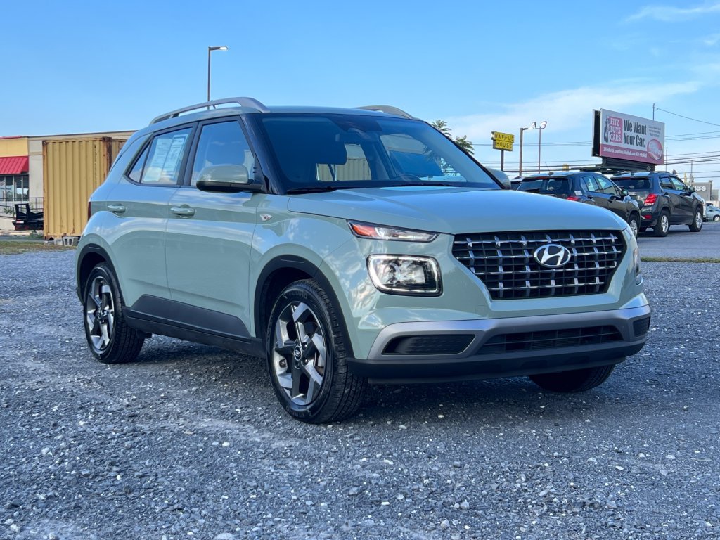 Used 2025 Hyundai Venue SEL