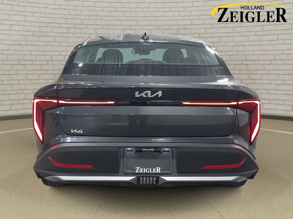 Used 2025 Kia K4 LXS image 6