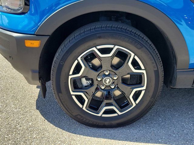 Certified 2025 Ford Bronco Sport Outer Banks w/ Outer Banks Tech Package+ image 8