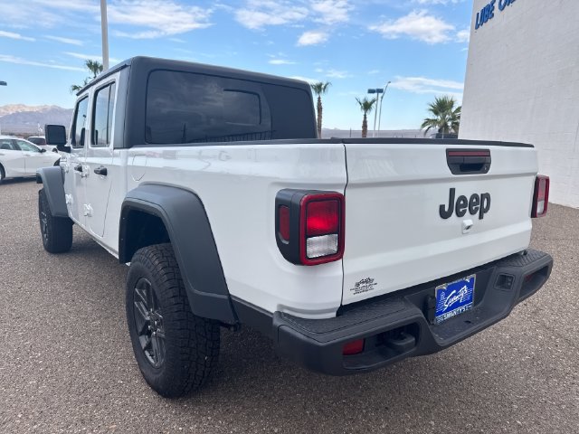 Used 2025 Jeep Gladiator Sport AWD/4WD image 3