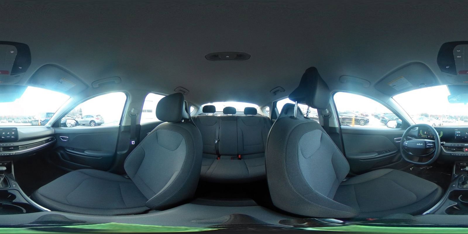 Used 2025 Kia K4 LXS image 40