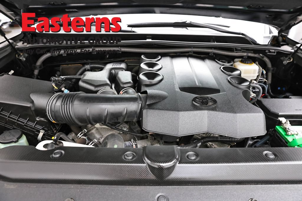 Used 2015 Toyota 4Runner SR5 AWD/4WD image 7